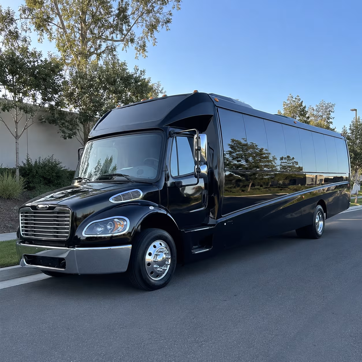aurora bus rentals