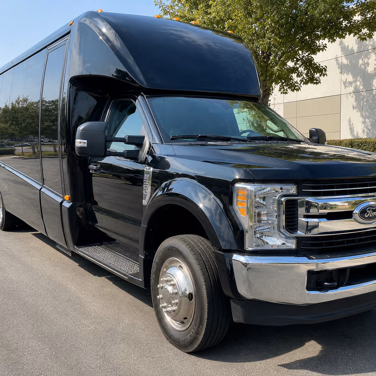 boulder professional charter bus transportation for boulder corporate groups
