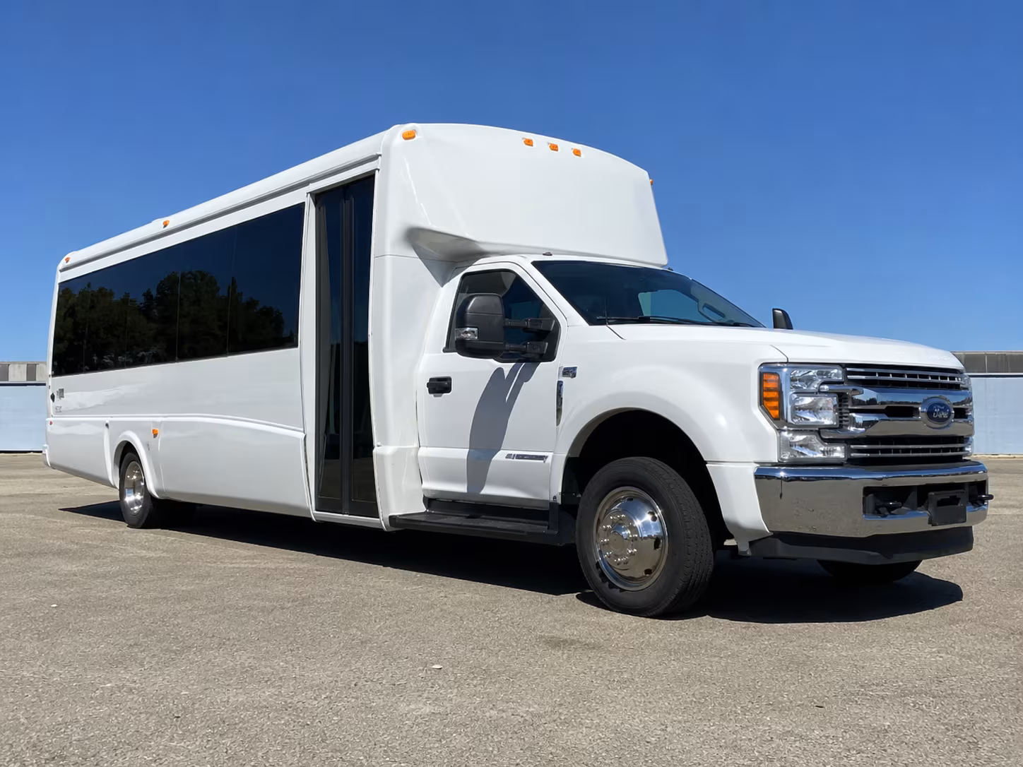 lakewood bus rentals
