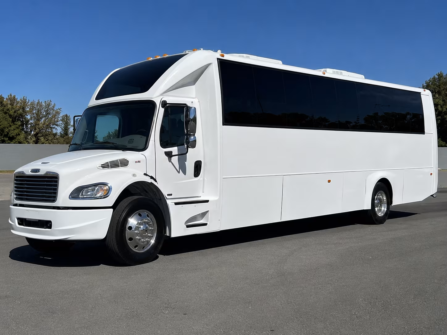 thornton party bus